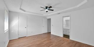 Newly Renovated Beautiful 2 Bedroom Home Gallery 18