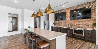 2 Russell Slade Blvd Gallery 26