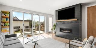 Luxury 4BD, 5BA Duplex in LoHi with Covered Rooftop Deck Luxury 4BD, 5BA Duplex in LoHi with Covered Rooftop Deck Gallery 9