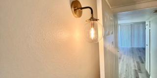 Georgous Calabasas Condo Gallery 9