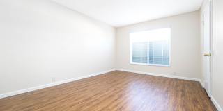 Spacious 4 Bedroom Townhouse in the Heart of Mira Mesa! Gallery 17