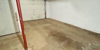 Beautiful 2BR Townhome Near Indian Park – Garage + Storage Gallery 11