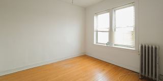 4501-09 N Greenview Gallery 4