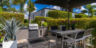 Elon at Winter Park Gallery 21