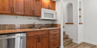 2594 Montgomery Avenue Gallery 8