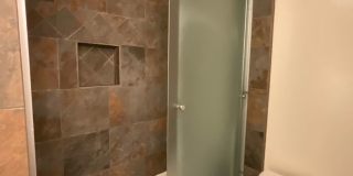 Huntington Continental: 4 Bedroom 1.5 Bath Attached Townhouse Gallery 12