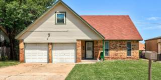 5 bed 2 bath home in Moore,OK Gallery 1