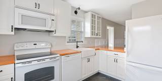 Beautiful 3 BR, 3BA Home-District 1 Schools, Walking Distance to Downtown Inman Gallery 16