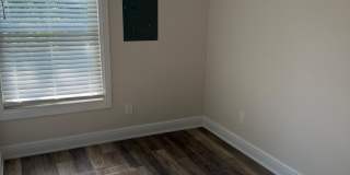 627 N River Gallery 12