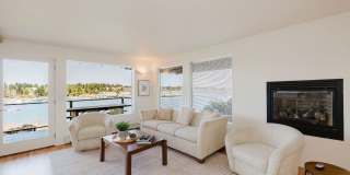 Furnished Bainbridge Island Waterfront Home with Incredible Views Gallery 37