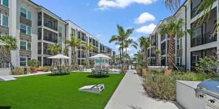 Mira at Palmer Ranch - 55+ Senior Living Community Gallery 53
