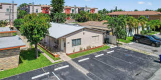 1037 N Victoria Park Road Gallery 34