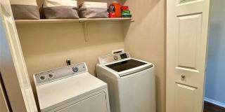 Room in 3 Bedroom Home at Nottingham Loop Gallery 23