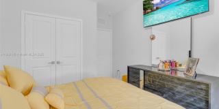 424 NE 4th Ave Gallery 25