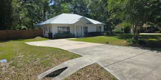 191 SW VERMONT WAY Gallery 1
