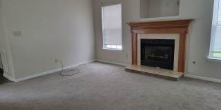 Spacious 4 Bedroom in Stonegate Gallery 24