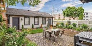 Stunning Victorian Duplex for Rent Gallery 29