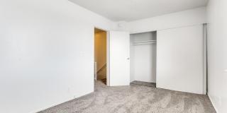 ADORABLE TOWN HOME with BALCONY and a GREAT SIZE PATIO/"BACKYARD" Gallery 21