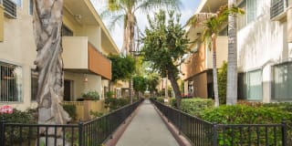 Las Palmas Apartments Gallery 9