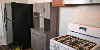 Cozy 2 Bed 1 Bath 728qft single family home in Oak Park Gallery 9