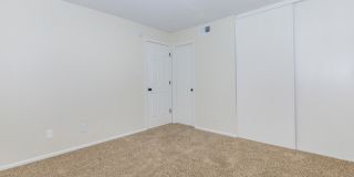 Oval Spring Apartments Gallery 57