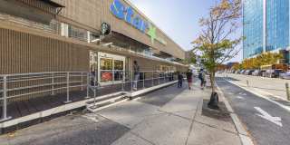 Van Ness Gallery 22