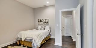 4516 S King Drive Gallery 10