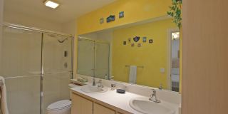 10201 Chapman Oak Court Gallery 13