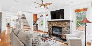 Spacious Kent Home | 6 Bed | 4 Bath | 4,000 Sf | Front Porch + Backyard | Detached 4-Car Garage Gallery 1