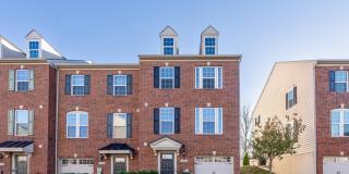 3223 CLEAR SPRING Drive Gallery 1