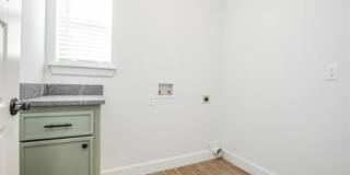 924 Parker Lane Gallery 25