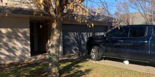Remodeled 3 Bedroom near Moore Gallery 3