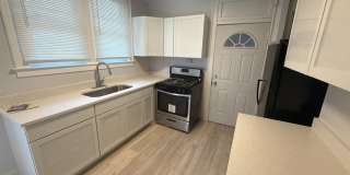 Available Now - Single Family House 5 Bedroom 2 Bath located in Roseland Area Gallery 14