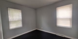Cozy Four Bedroom Bungalow Cozy Four Bedroom Bungalow Gallery 19