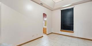 5313 N 8th Street Gallery 16