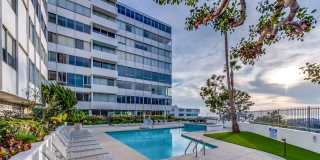17352 W Sunset Blvd unit: 301 Gallery 21