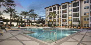 Drake at Midtown Gallery 3