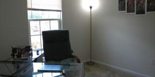 652 E CHESTNUT Street Gallery 16