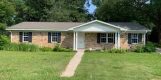 3/1.5 Chickasaw Brick Home Gallery 1