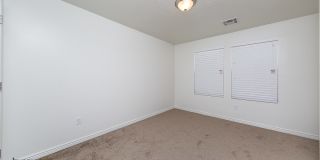 Spacious Home in Little Valley-Pets Negotiable Gallery 23