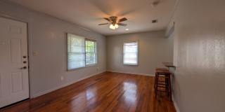 2/1 House With a Detached Garage / Garage Has Pool Table & Bathroom / Large Corner Lot / NBISD Gallery 20