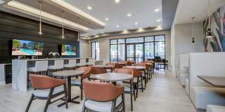 55+ Active Adult Apartment Homes - The Pointe at Lakewood Ranch Gallery 24