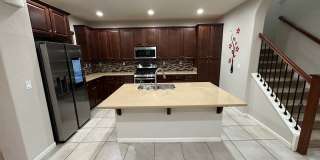 Beautiful 3 Bedroom, 2.5 Bath Mountain House Home Gallery 7