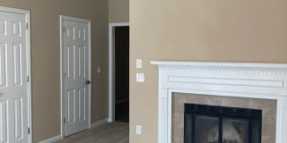 Beautifully Renovated Townhome Beautifully Renovated Townhome Gallery 5