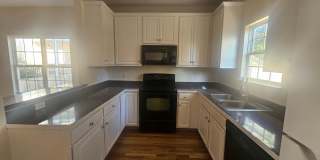 168 Canal Place Circle Gallery 7