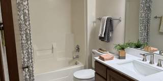 Sauk Creek Apartment Homes Gallery 14