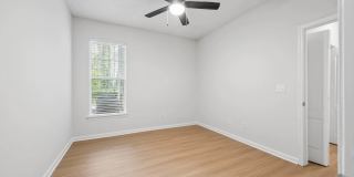Lex Alpharetta Apartments Gallery 28