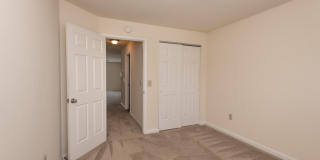 Walk to UC & UC Medical | 1BR/2BR Apartments Gallery 81