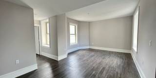 306 W Franklin Gallery 9