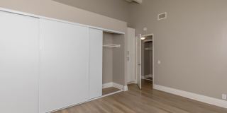 Avante Gallery 28